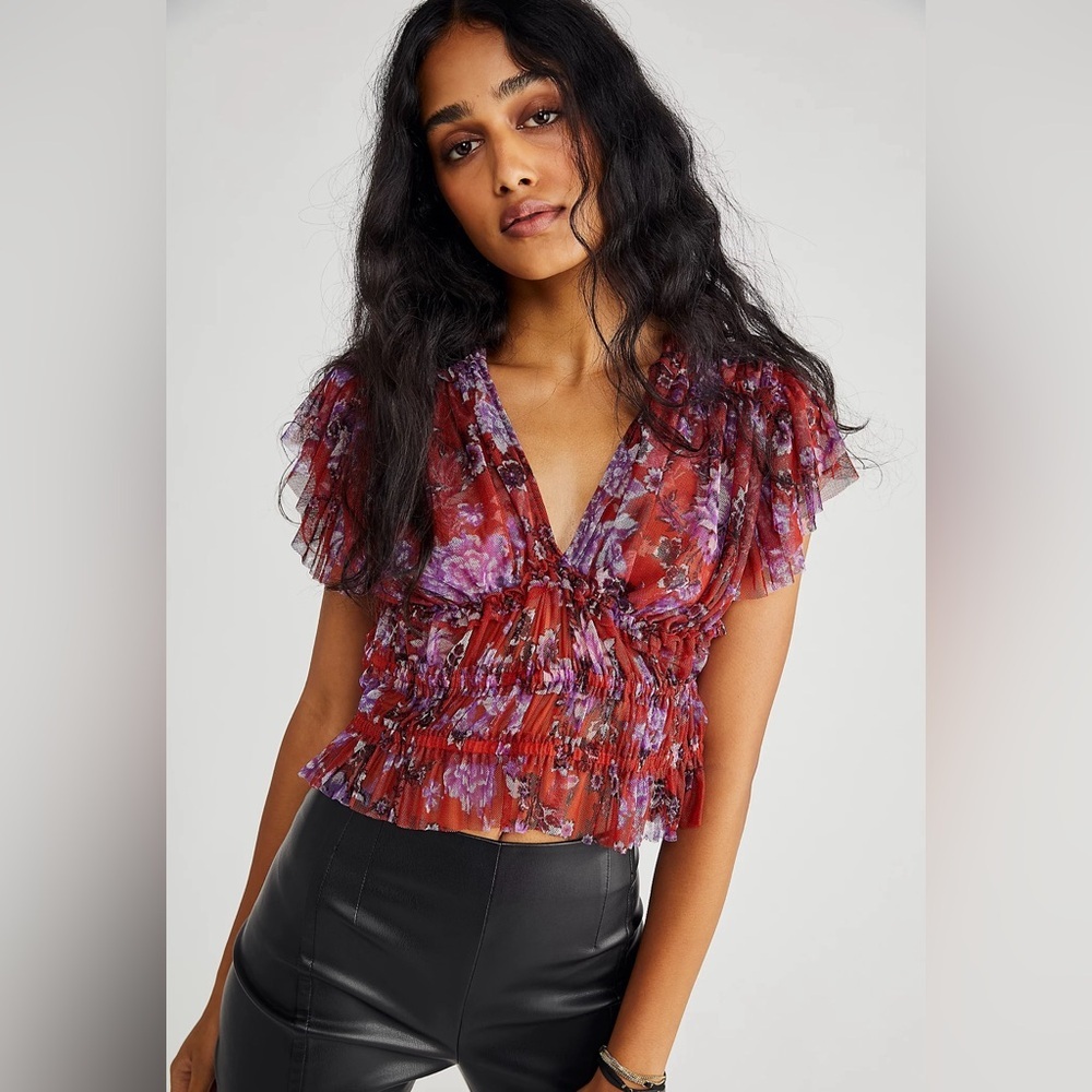 Free People Making Me Smile Floral Ruched Flutter Sleeve Top Size S